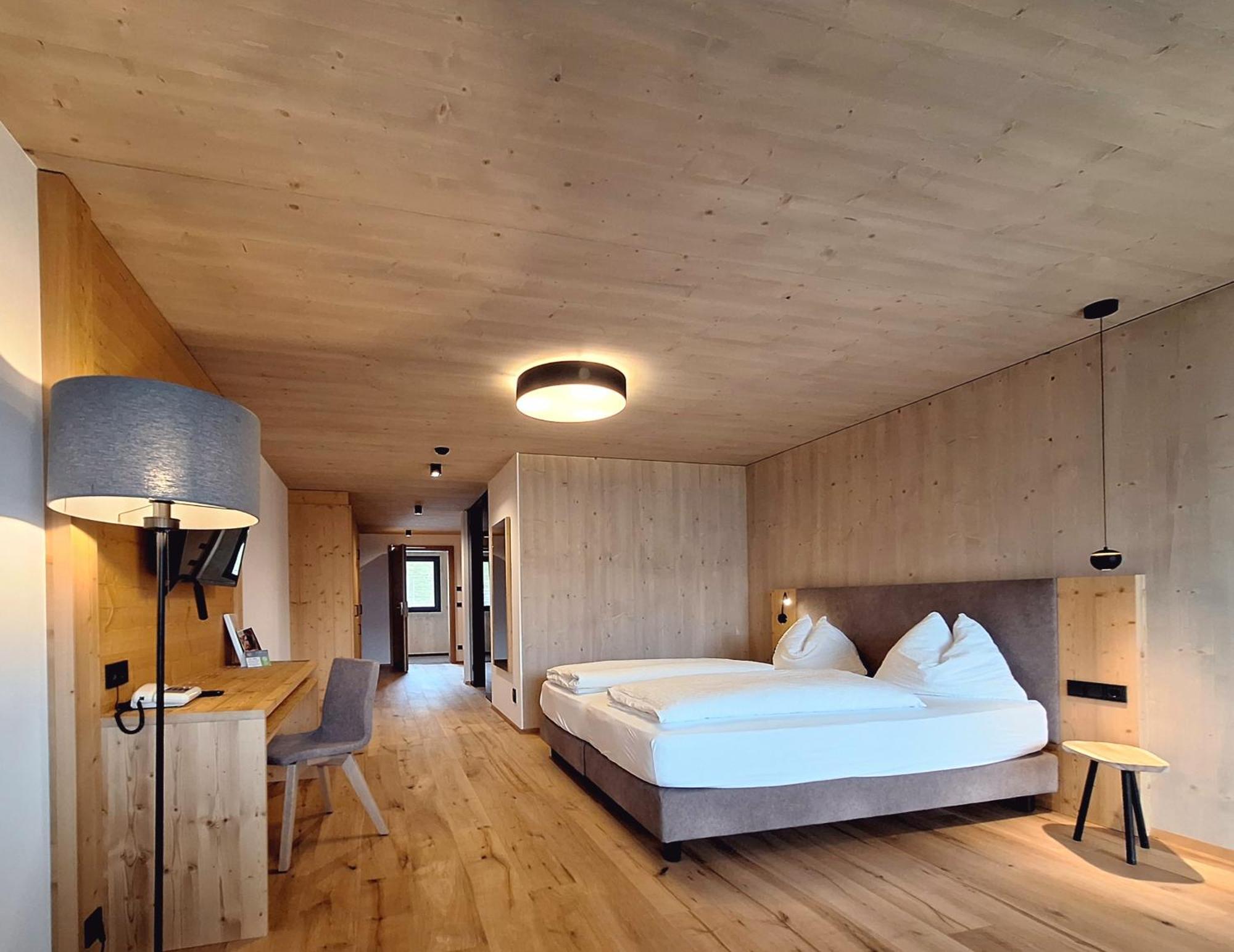 Hotel Tirolerhof Теренто Екстериор снимка
